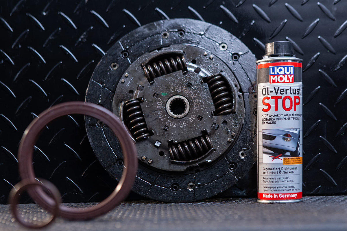 Liqui Moly LM 1005 pouring into oil filler demonstrating easy application