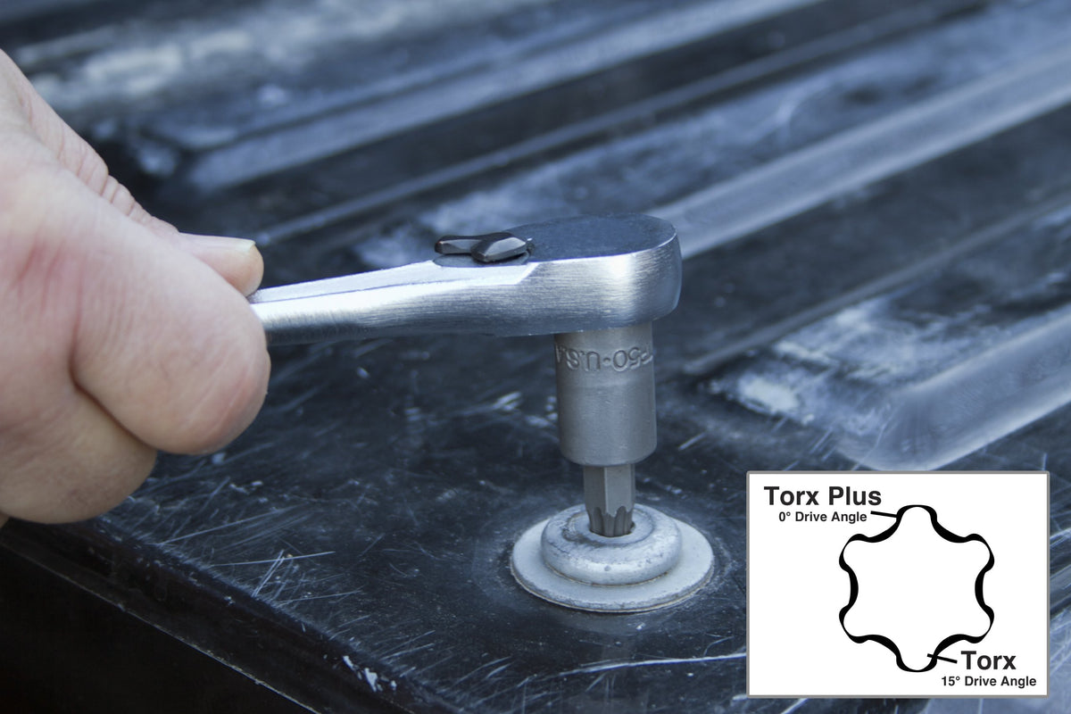 Lisle 81000 close-up of Torx Plus bit tips showing precise geometry for better torque