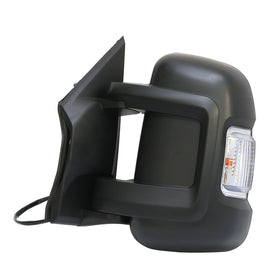 LONGLING close-up of integrated signal light improving visibility benefit