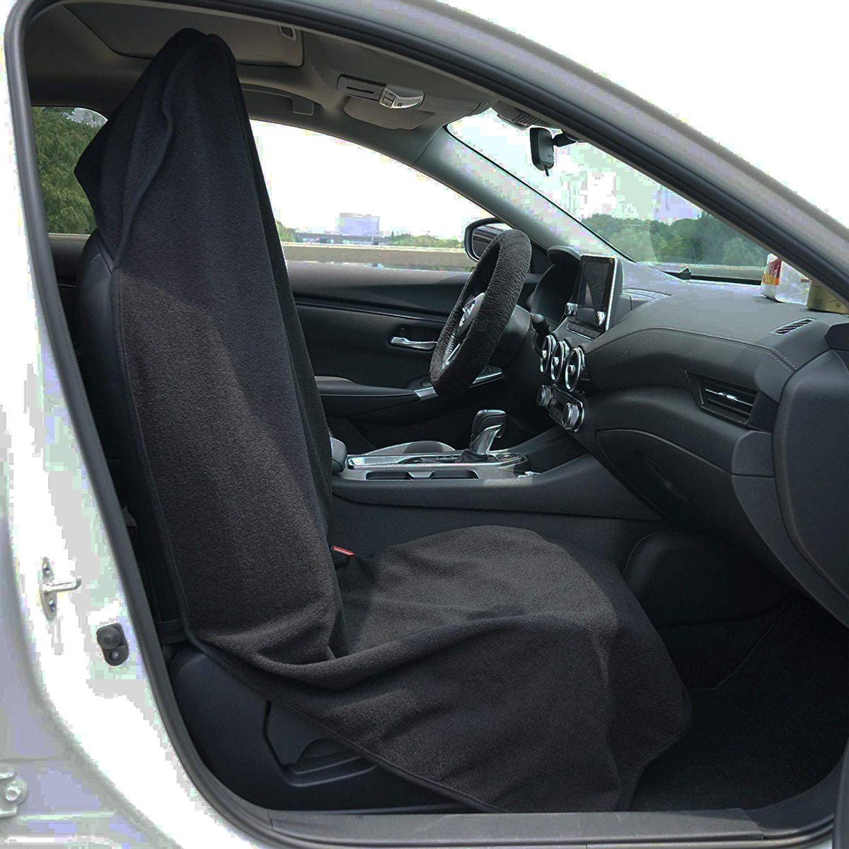 LoyaGour size comparison with seat to illustrate full coverage fit