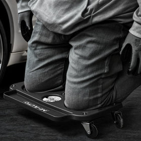 M-AUTO on concrete floor showing durable wheels and scratch-free rolling benefit