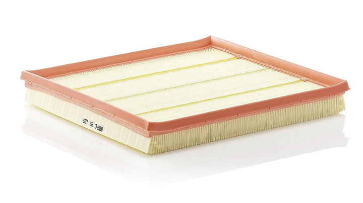Mann Filter C 28 125 front view showing fit and sealing for easy replacement
