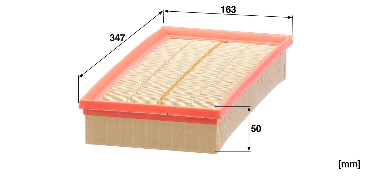 Close-up of Mann Filter C 35 126 embossed pleats highlighting durable media for reliable filtration