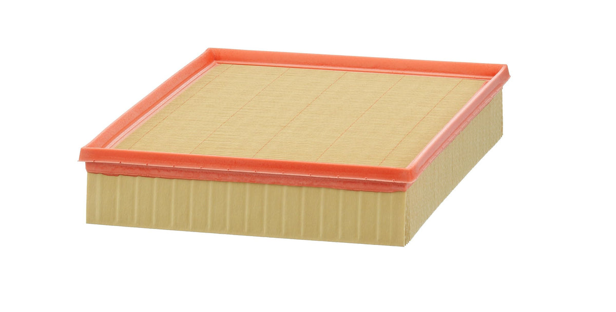 Mann Filter embossed pleat close-up illustrating durable stability benefit