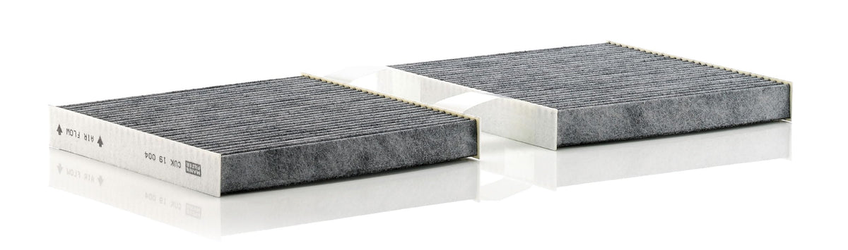 MANN-FILTER close-up of filter fibers showing dense media and improved filtration