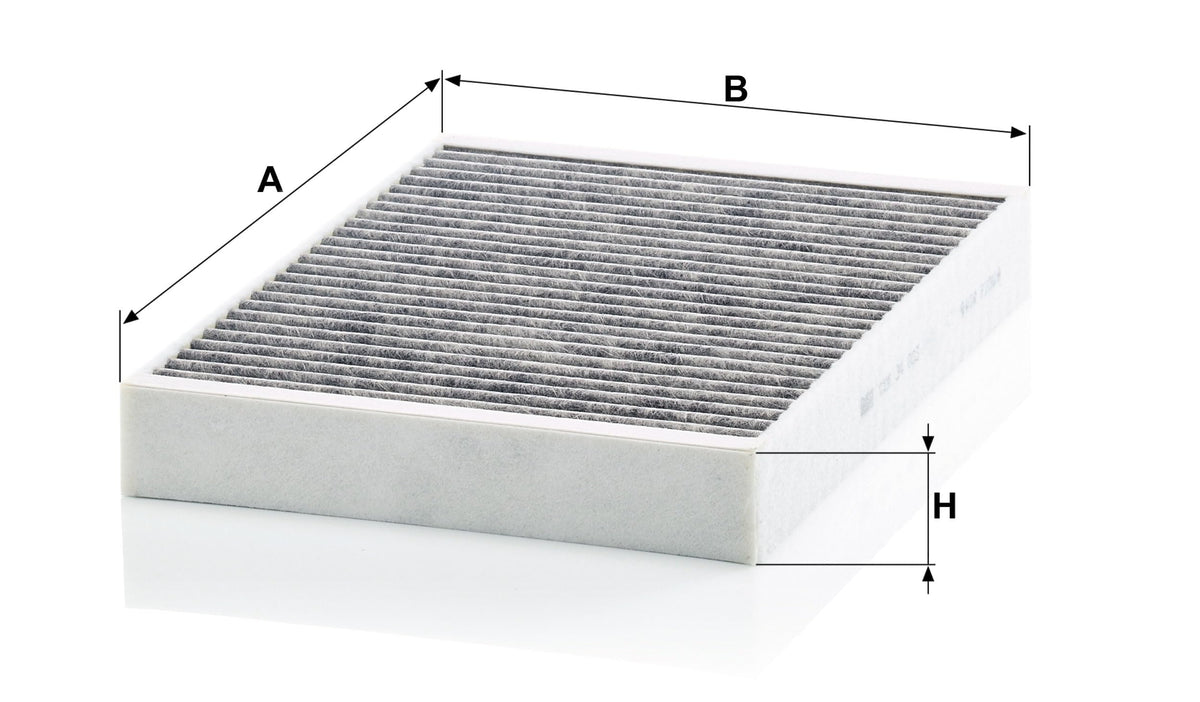 Mann Filter close-up of activated carbon layer showing odor reduction benefit
