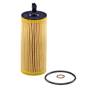 Mann Filter close-up of filter media demonstrating high dirt-holding capacity