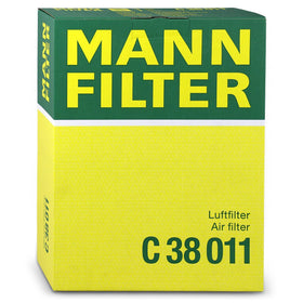 Mann Filter on driveway with Audi Q7 illustrating reliable protection