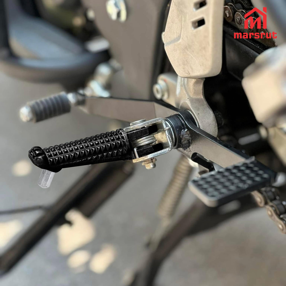 Marsrut textured foot surface improving grip and rider stability