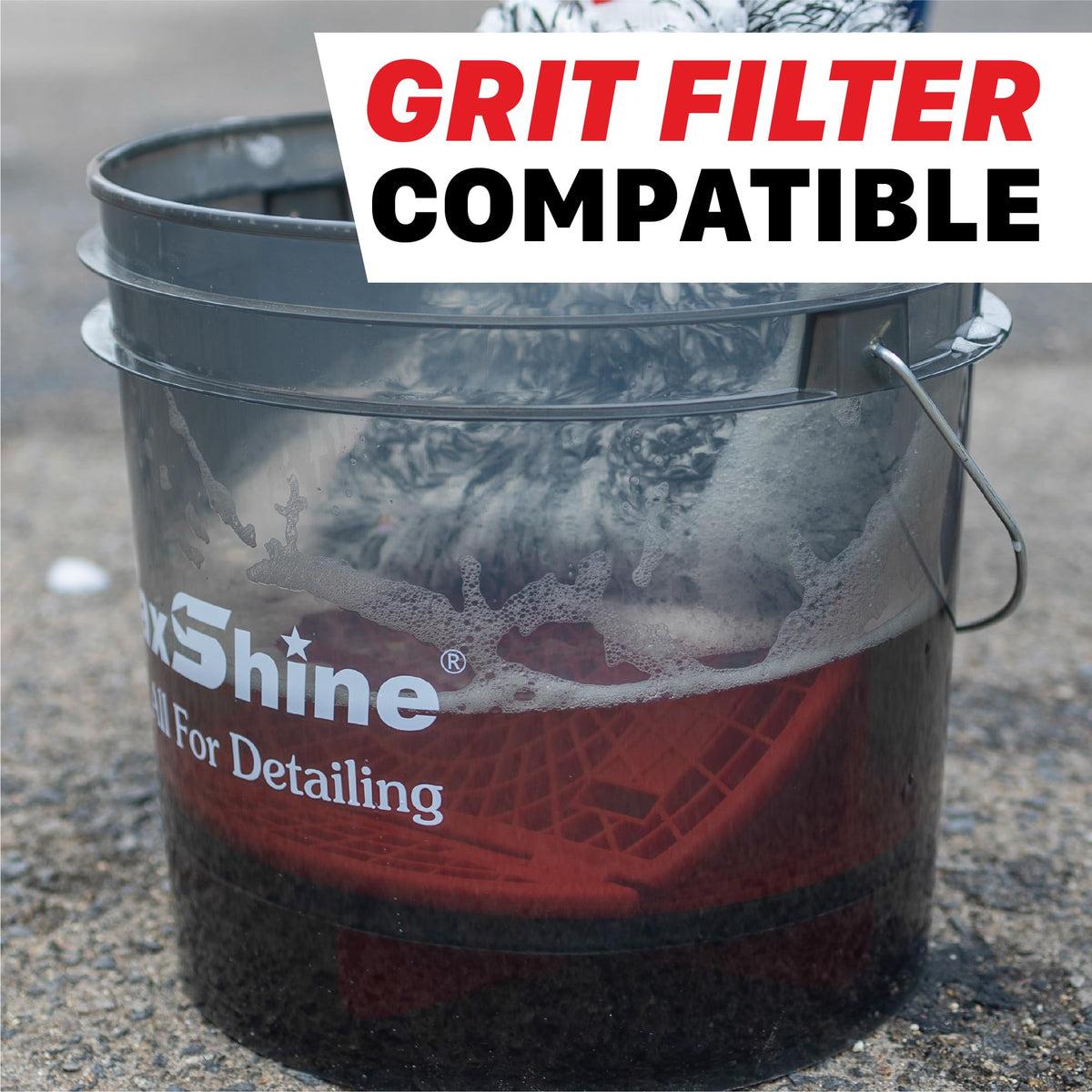 Maxshine bucket in use rinsing wash mitts for scratch prevention benefit