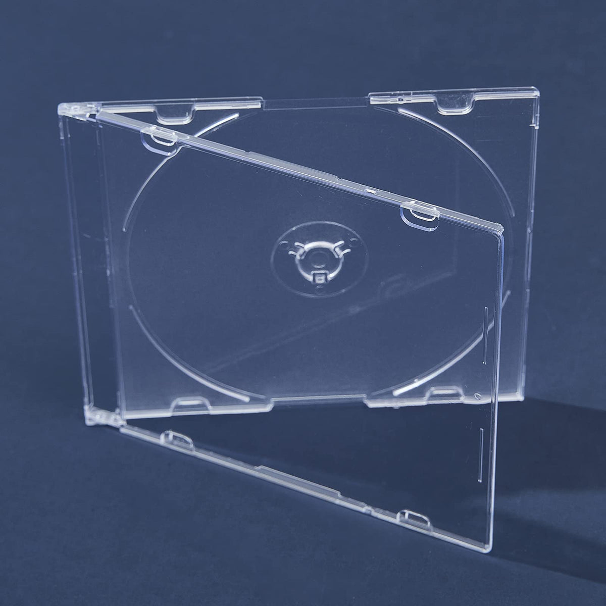 Maxtek disc insertion demo demonstrating secure disc retention benefit