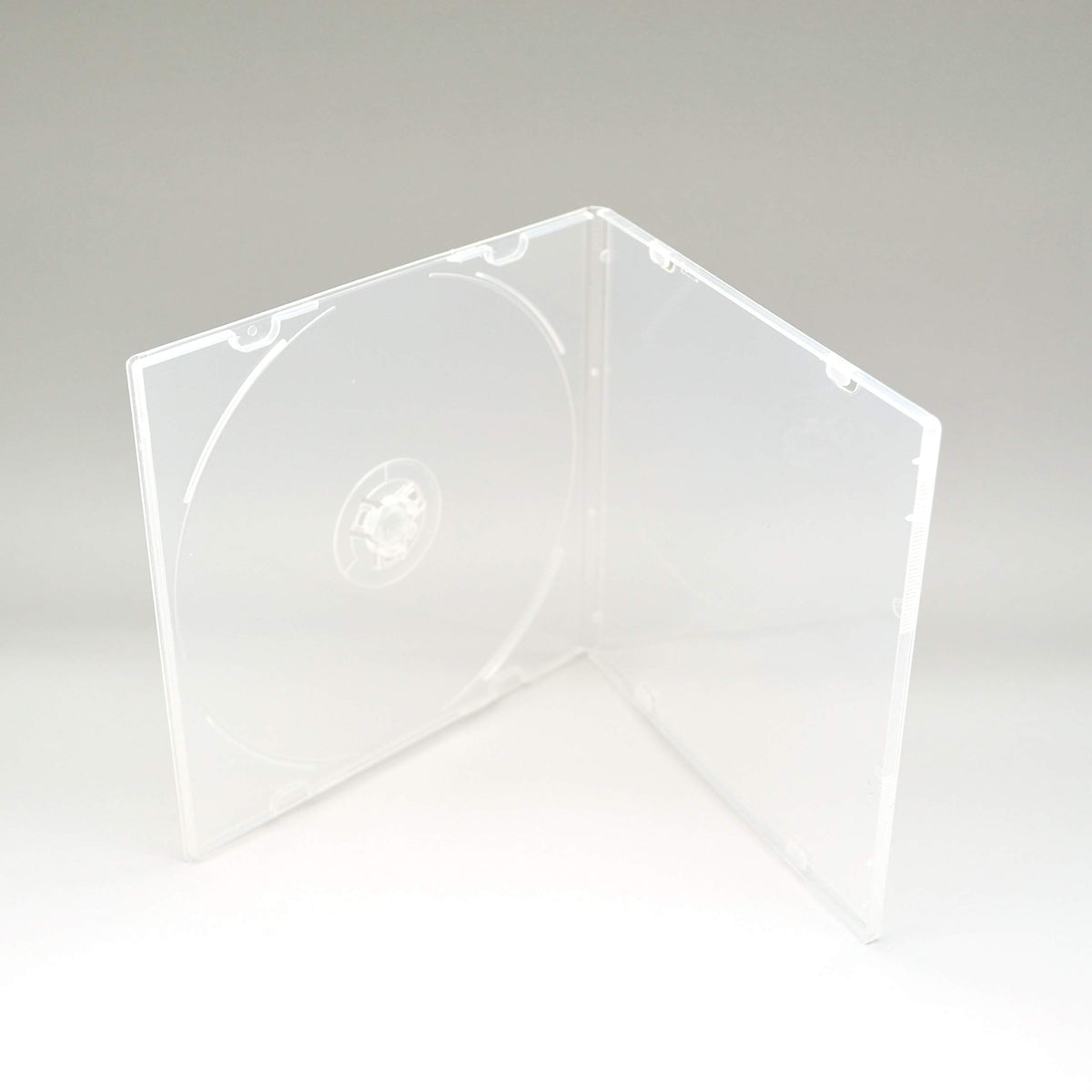Maxtek slim 5.2mm case front packaging showing clear sleeve and artwork visibility benefit