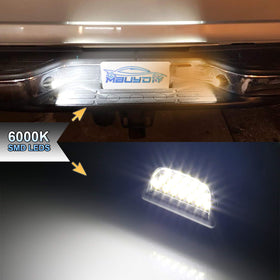 MbuyDIY light with water splashes demonstrating weather resistance and reliability