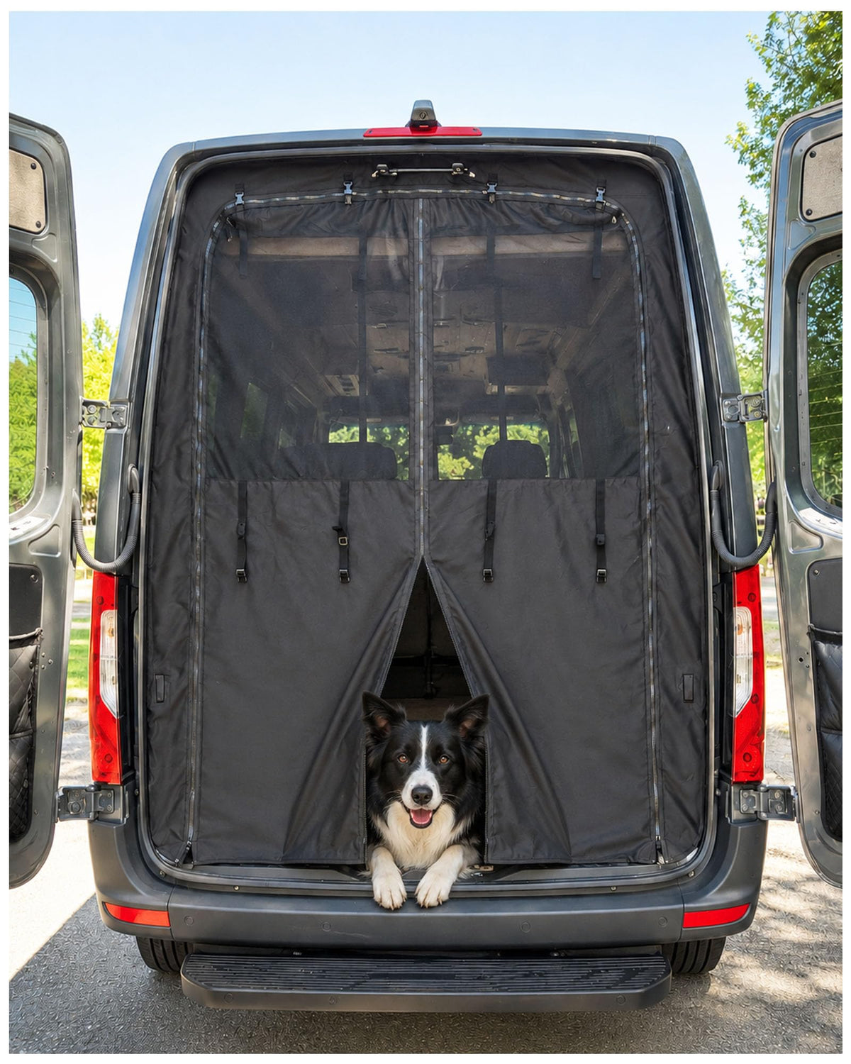 MELIPRON front packaging showing mesh and blackout panel, highlights easy installation