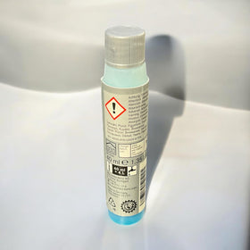 Mercedes‑Benz Summerfit bottle next to a hand showing compact 40 ml size benefit for storage and travel