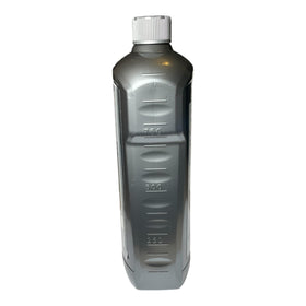 Mercedes-Benz diluted washer fluid texture in hand showing clarity and streak-reduction benefit