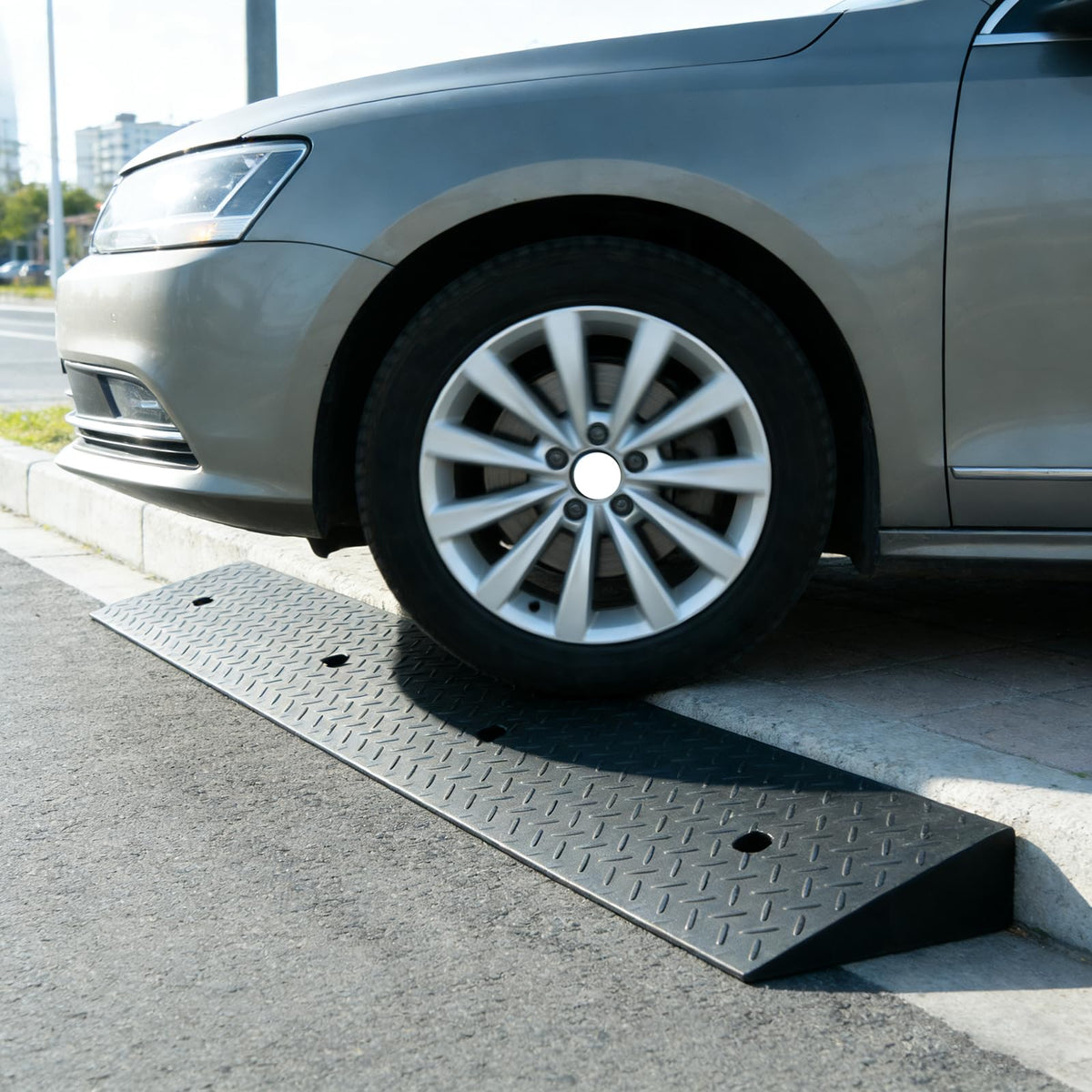 METFUIN two ramps stacked compactly for easy storage and portability