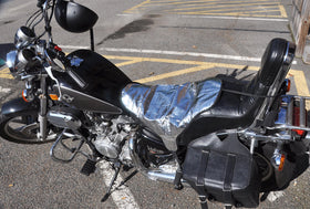 Metier Life cover mounted on sportbike demonstrating secure fit and cooler seat