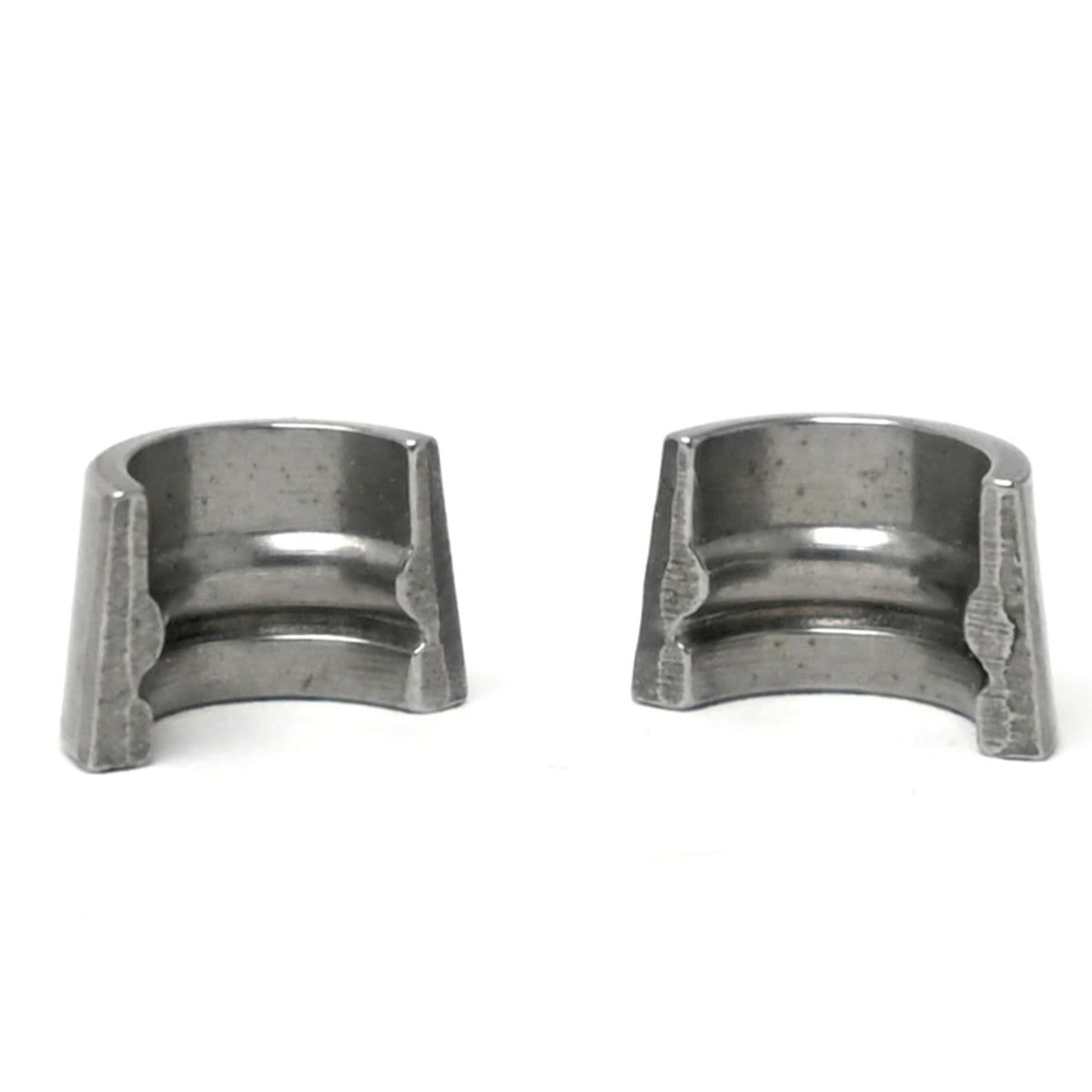 Michigan Motorsports keepers installed on retainer demonstrating secure valve retention