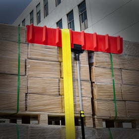 Mimanchi buckle-lock and label close-up, ensures quick secure length changes