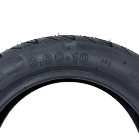 MMG close-up of street tread pattern demonstrating grip for wet and dry roads