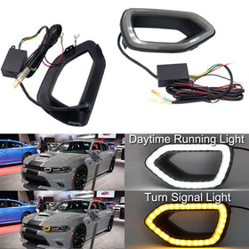 MOCW amber turn signal active in grille demonstrating clear signaling function