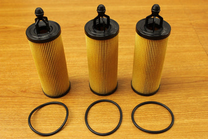 Mopar oil filter three-pack front packaging showing OEM labeling and fitment
