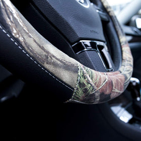 Mossy Oak cover beside a ruler demonstrating 14.5–15 inch fit for compatibility benefit