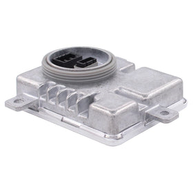 MOTOKU connector close-up showing secure plug fit and reliable contact
