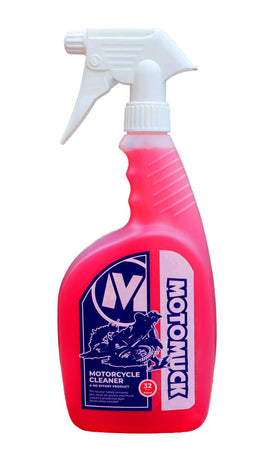 Motomuck bottle front view showing label and 32 oz size for clear identification and convenience