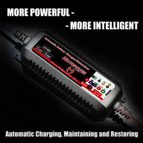 MOTOPOWER close-up LED panel showing voltage and charge-status clarity