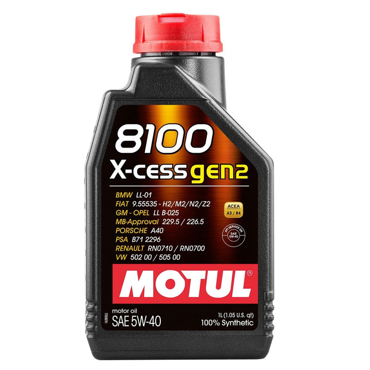 Motul 8100 X‑Cess Gen2 front bottle view showing label and quick-identify benefit