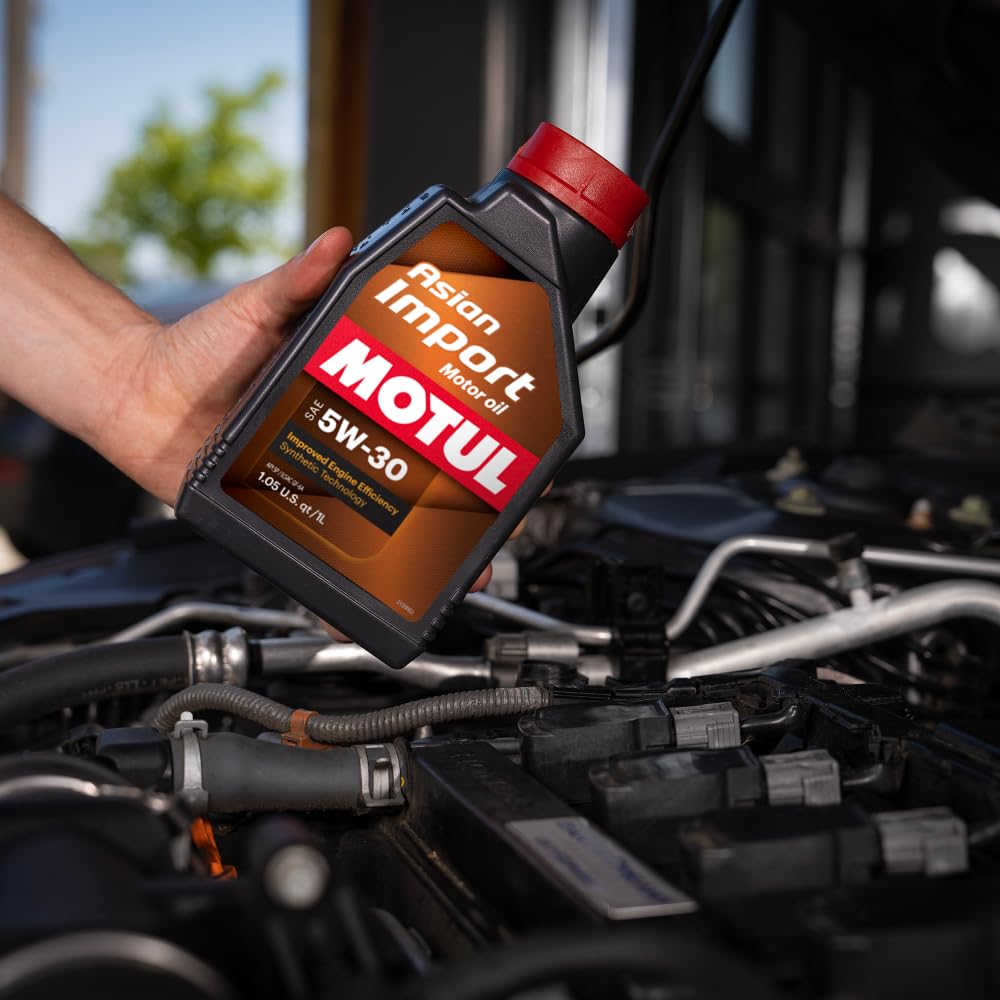 Motul 5L bottle next to a measuring scale illustrating true 5 liter capacity and value