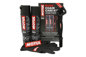 Motul kit front packaging showing bottles and tools, clear identification and compact storage benefit
