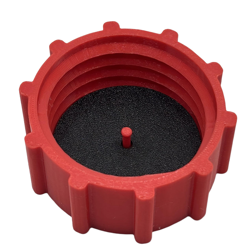 MOUWBRIF front view cap fitted on FloTool pan showing secure seal benefit