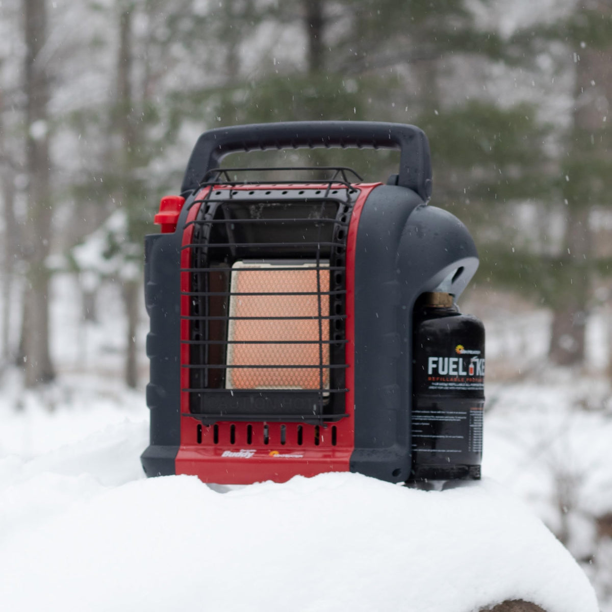 Mr Heater connected to 1 lb propane cylinder illustrating fast setup and portability