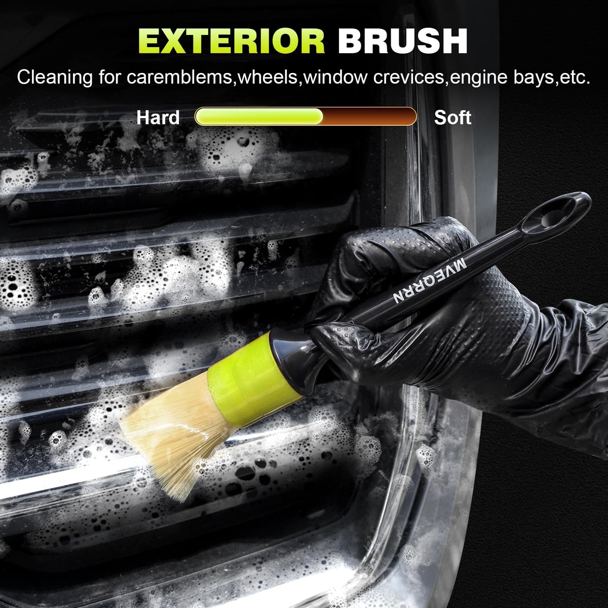 MVEQRRN small deep brushes in a seam removing trapped dirt for precise cleaning