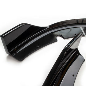 NeespoC packaging and mounting parts showing ready-to-install convenience benefit