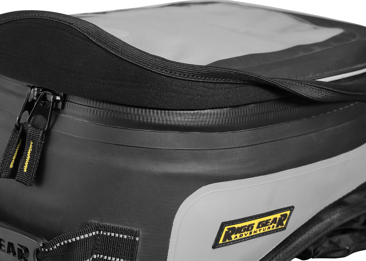 Nelson-Rigg protective non‑marking base preventing scratches and keeping bag stable
