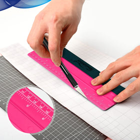 NEWISHTOOL close-up of microfiber felt edge protecting film surfaces