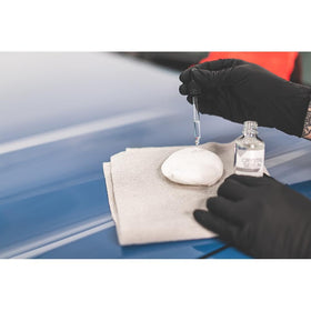 no-soak applicator top view with microfiber pad for efficient coverage