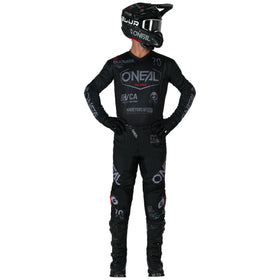 O'NEAL Element MX pant knee stretch detail illustrating flexible movement and comfort