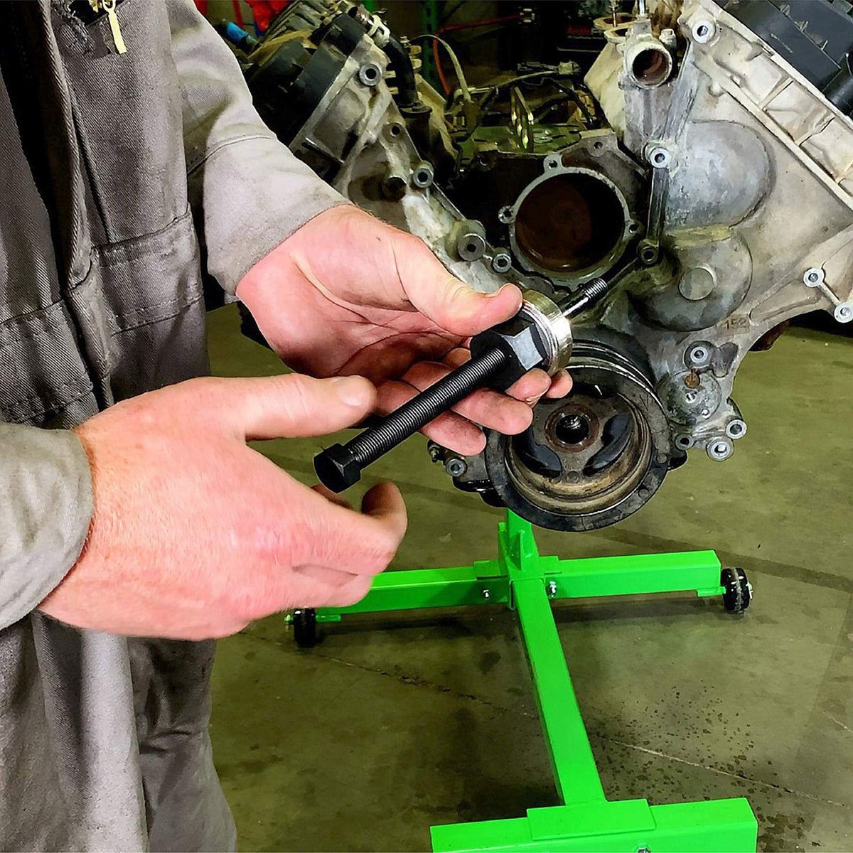 OEMTOOLS in use on Ford EcoBoost engine enabling safe harmonic balancer fitment