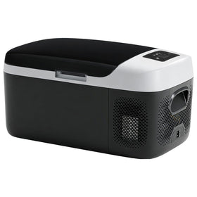OLIXIS at outdoor picnic showing portable cooling convenience and versatility benefit