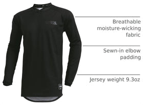 O'NEAL Element Classic back view highlighting extended tail for secure tuck