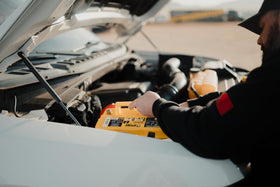 OPTIMA YELLOWTOP undergoing vibration test demonstrating durability benefit