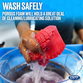 Optimum Big Red Sponge foam texture close-up highlighting dirt-trapping benefit
