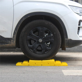 OULEME blocks used at a campsite under stabilizers showing stable setup and quick leveling benefit
