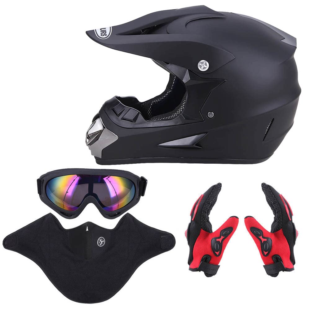 Oumurs double D-ring chin strap detail ensuring secure retention and safety benefit