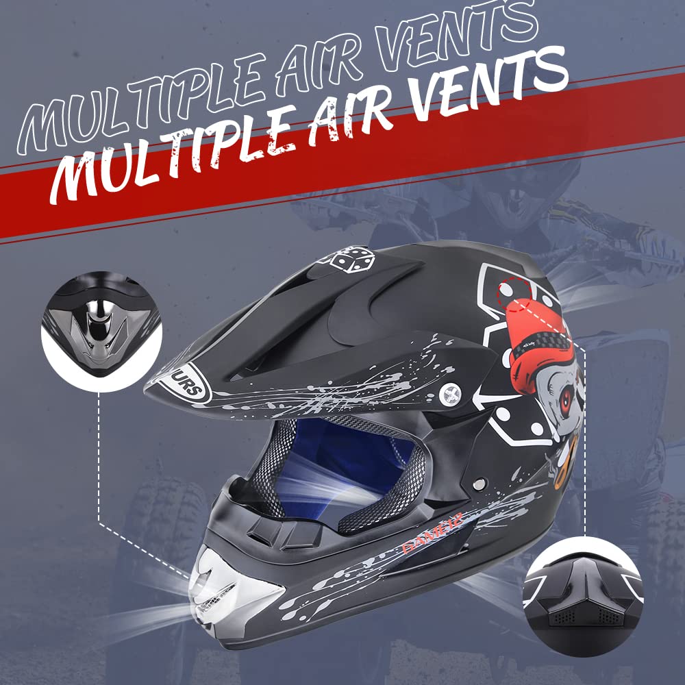 Oumurs helmet interior padding close-up offering cushioned comfort